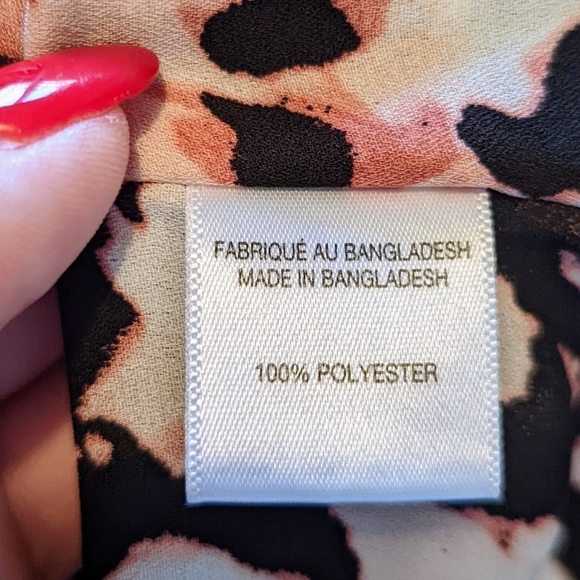 Women's | Sleeveless Blouse | Medium - Picture 8 of 9